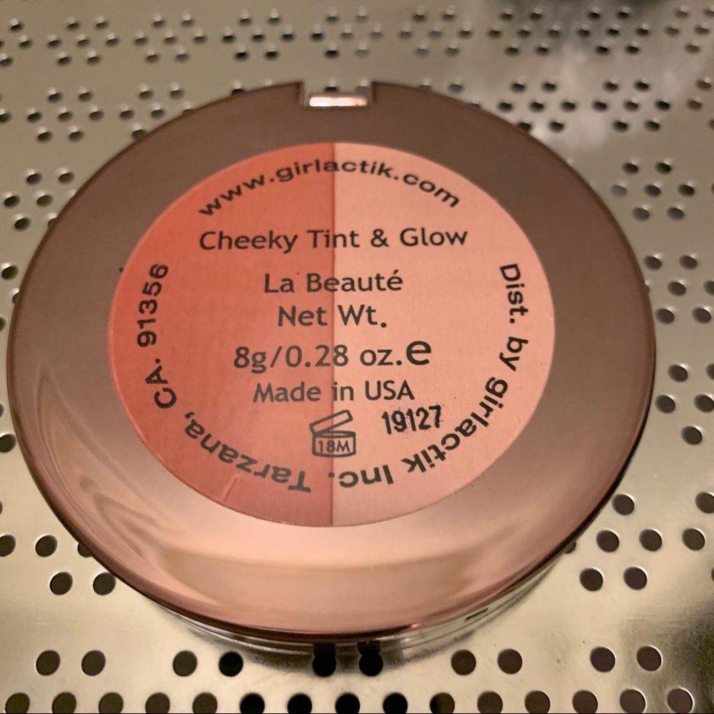 🦜Girlactik Cheeky Tint & Glow in La’Beaute - Picture 5 of 6